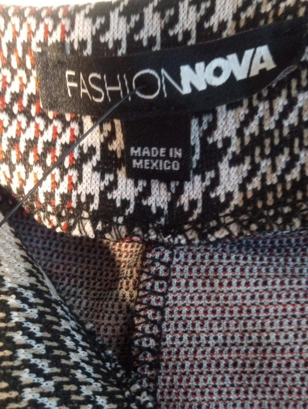 FASHION NOVA LEGGINFS - Picture 7 of 9